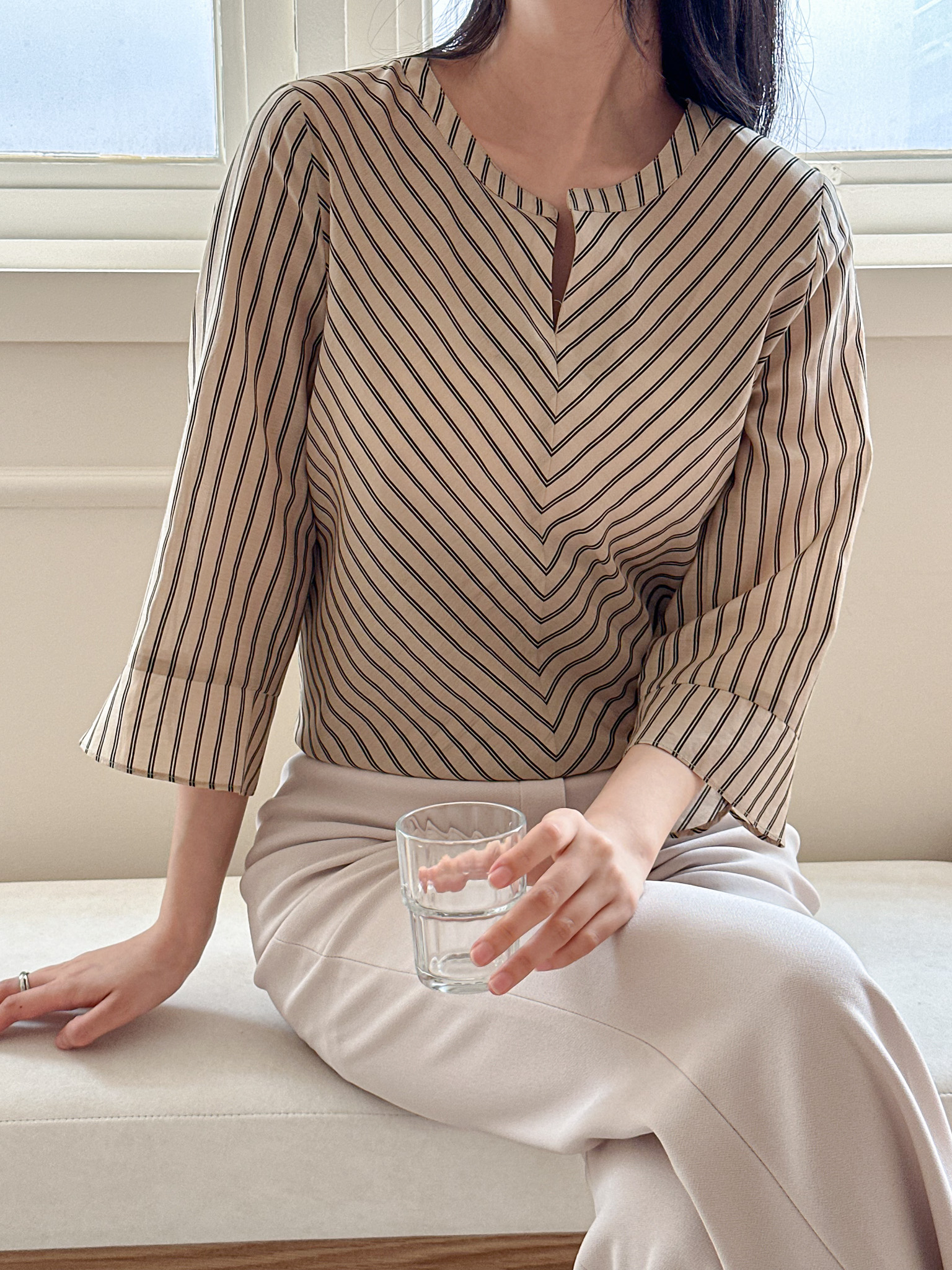 룩북 슬라이드 12